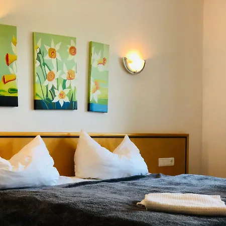 Ferienwohnung Im Duenenpark Binz Buitenkant foto